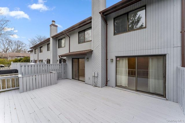 124 Foxwood Drive, Jericho, NY 11753