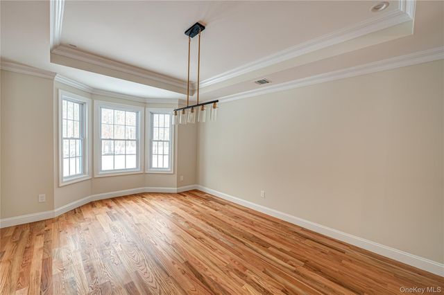 2 Mini Court, Manorville, NY 11949