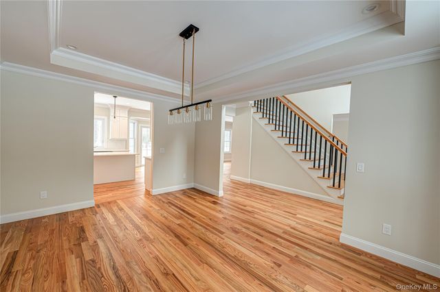 2 Mini Court, Manorville, NY 11949