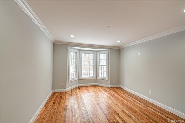 2 Mini Court, Manorville, NY 11949