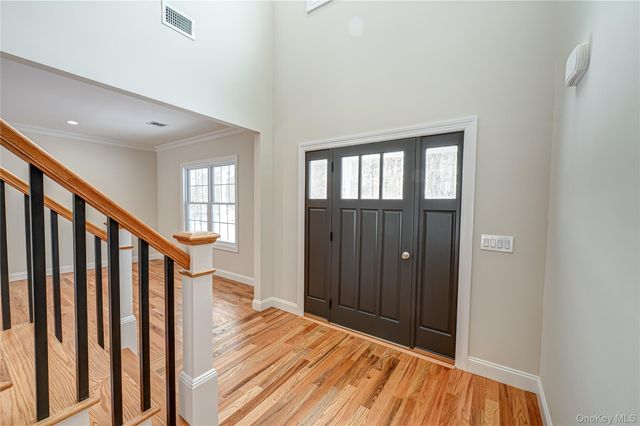 2 Mini Court, Manorville, NY 11949