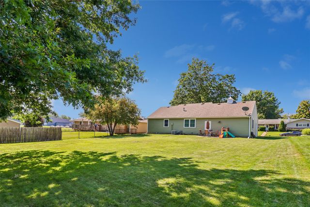 1405 W Grandview Drive, Knoxville, IA 50138