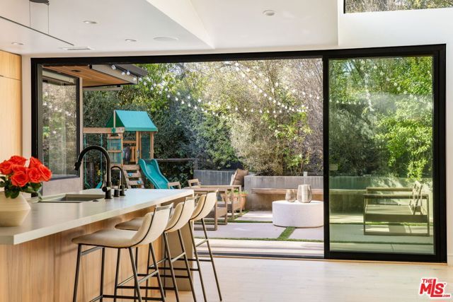2450 Nalin Drive, Los Angeles, CA 90077