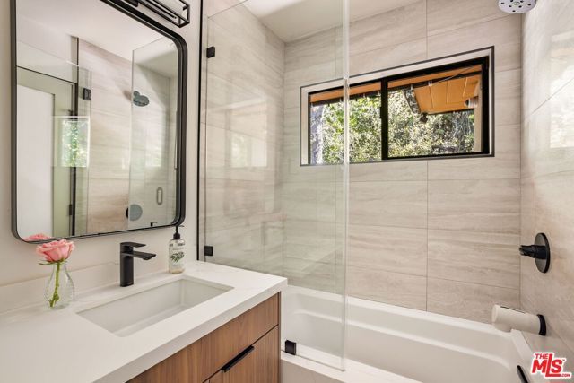 2450 Nalin Drive, Los Angeles, CA 90077