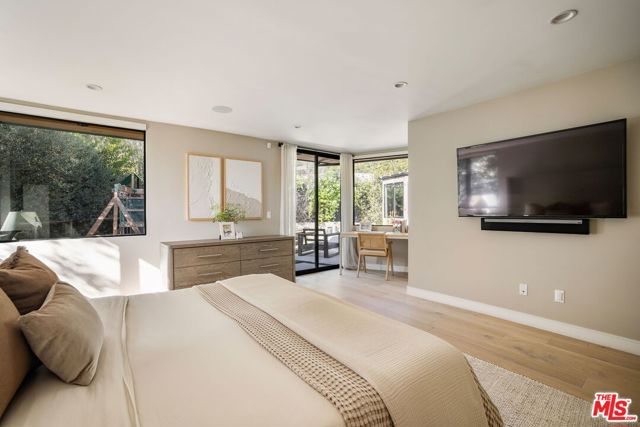 2450 Nalin Drive, Los Angeles, CA 90077