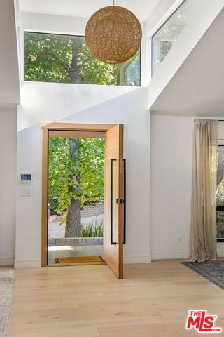 2450 Nalin Drive, Los Angeles, CA 90077