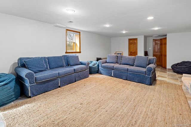 430 Salt Marsh Lane, Peconic, NY 11958