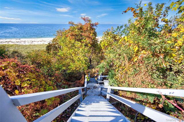 430 Salt Marsh Lane, Peconic, NY 11958