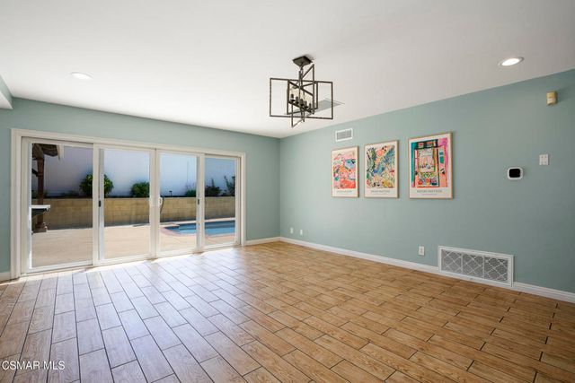 2482 Gayle Place, Simi Valley, CA 93065