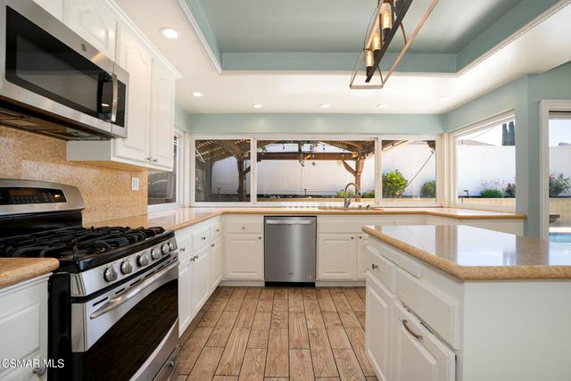 2482 Gayle Place, Simi Valley, CA 93065