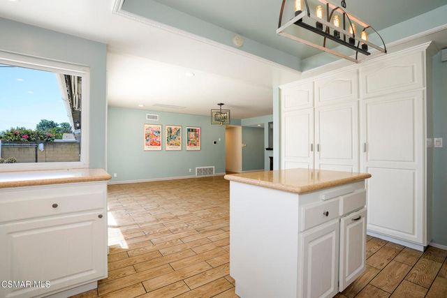 2482 Gayle Place, Simi Valley, CA 93065