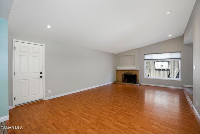 2482 Gayle Place, Simi Valley, CA 93065