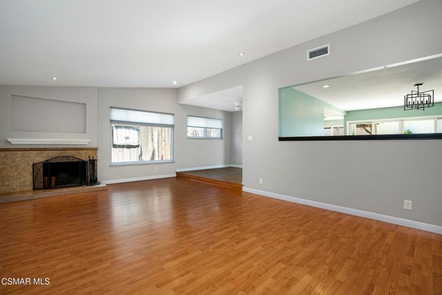 2482 Gayle Place, Simi Valley, CA 93065