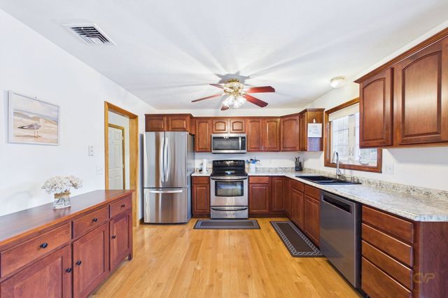 120 Purchase St, Middleboro, MA 02346