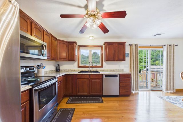 120 Purchase St, Middleboro, MA 02346