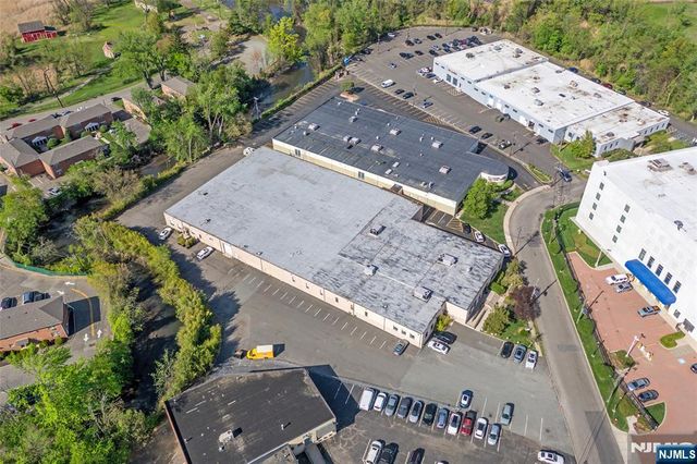 60 Commerce Way B, Hackensack, NJ 07601