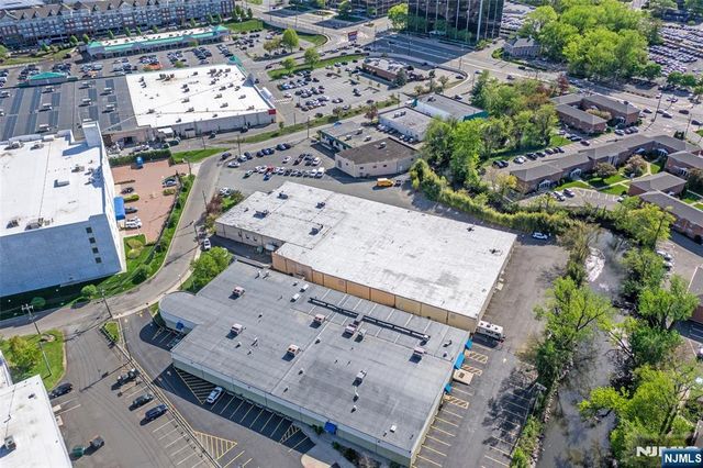60 Commerce Way B, Hackensack, NJ 07601