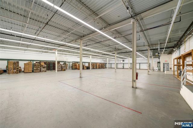 60 Commerce Way B, Hackensack, NJ 07601