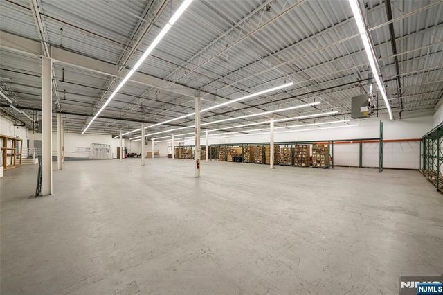 60 Commerce Way B, Hackensack, NJ 07601