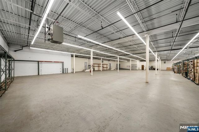 60 Commerce Way B, Hackensack, NJ 07601