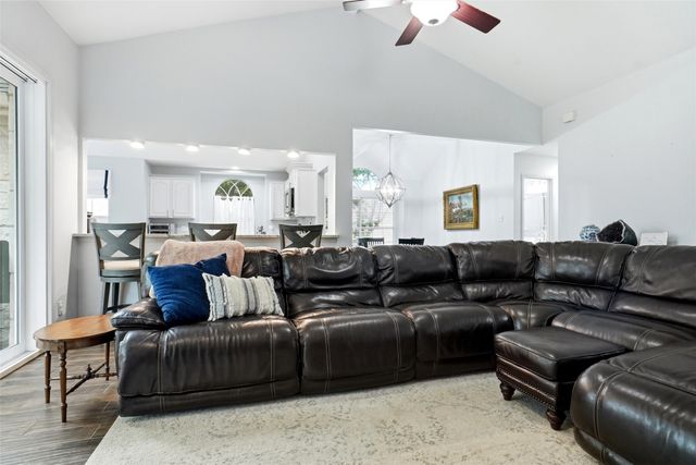 16 Durango Drive, Trophy Club, TX 76262