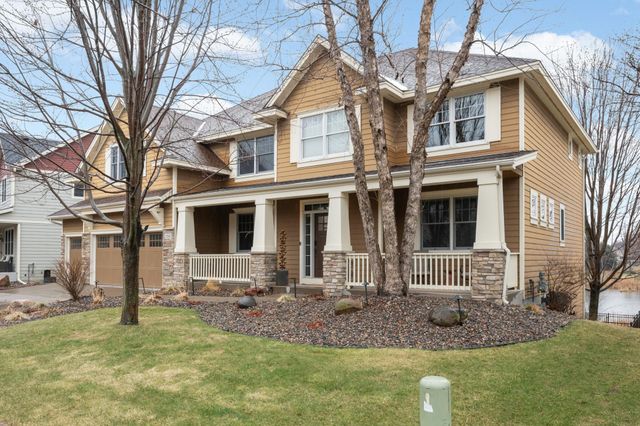 10590 Watersedge Lane, Woodbury, MN 55129