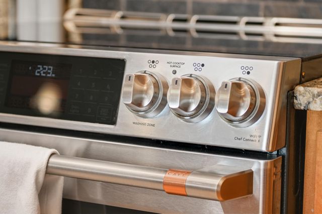 10590 Watersedge Lane, Woodbury, MN 55129