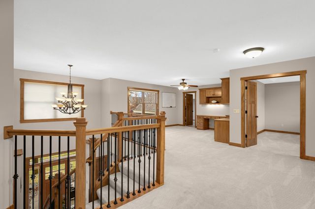 10590 Watersedge Lane, Woodbury, MN 55129