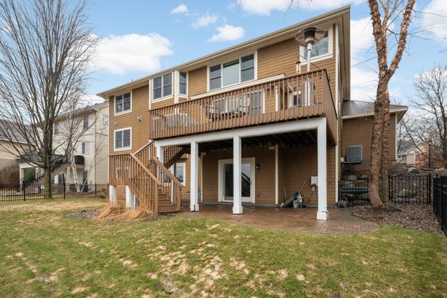 10590 Watersedge Lane, Woodbury, MN 55129