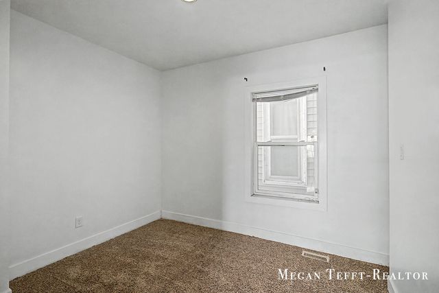 1113 Alpine Avenue NW, Grand Rapids, MI 49504