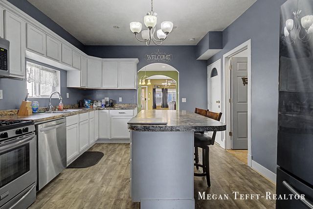 1113 Alpine Avenue NW, Grand Rapids, MI 49504