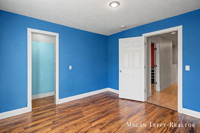 1113 Alpine Avenue NW, Grand Rapids, MI 49504