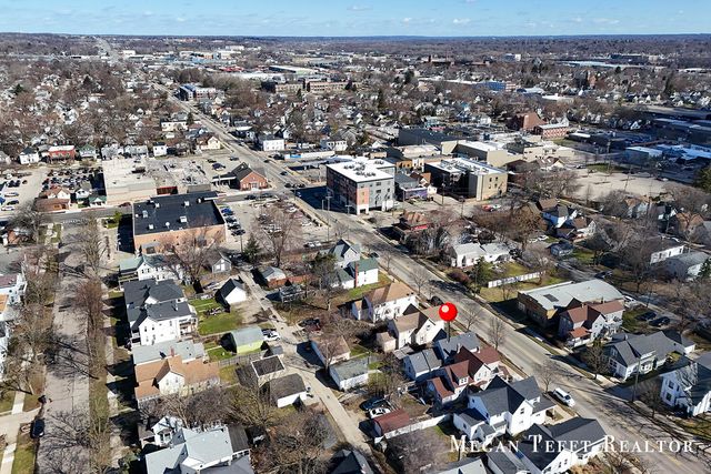 1113 Alpine Avenue NW, Grand Rapids, MI 49504