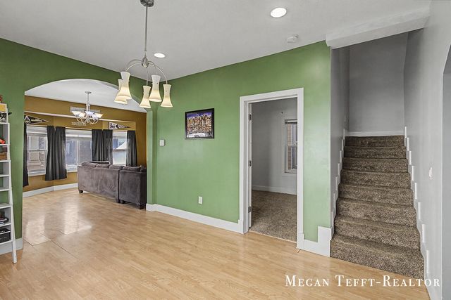 1113 Alpine Avenue NW, Grand Rapids, MI 49504