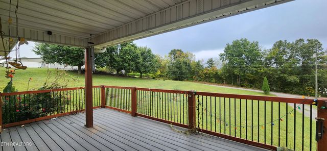 720 N Country Lane, Kodak, TN 37764
