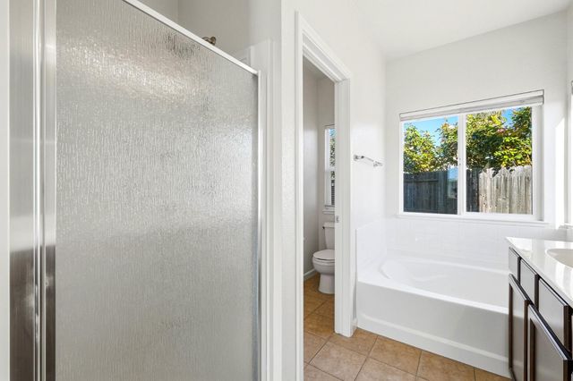 1040 Shakeley Ln, Ione, CA 95640