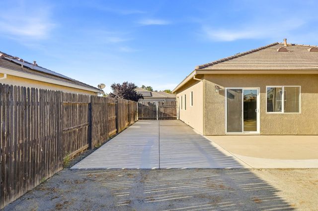 1040 Shakeley Ln, Ione, CA 95640