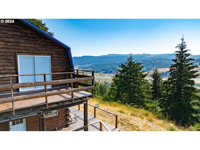 773 UPPER RIDGE Rd, Oakland, OR 97462