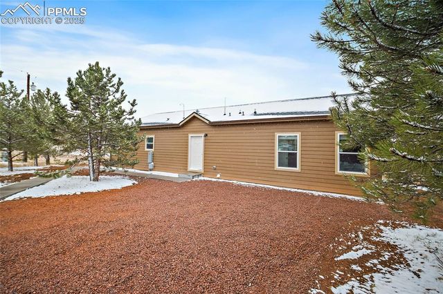 20 Apache Circle, Florissant, CO 80816