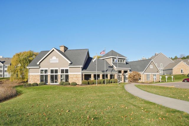 6145 Chasewood Parkway 202, Minnetonka, MN 55343