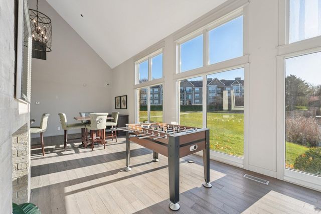 6145 Chasewood Parkway 202, Minnetonka, MN 55343