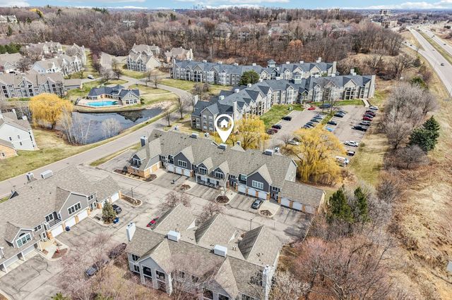 6145 Chasewood Parkway 202, Minnetonka, MN 55343