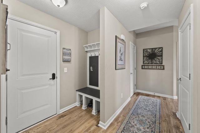 6735 John Drive, Canal Winchester, OH 43110