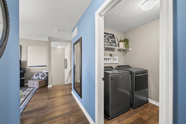 6735 John Drive, Canal Winchester, OH 43110