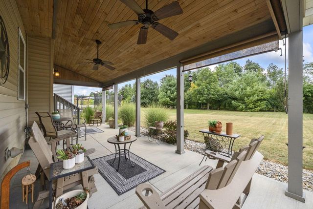 6735 John Drive, Canal Winchester, OH 43110