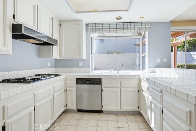 4 Estrella, Irvine, CA 92614