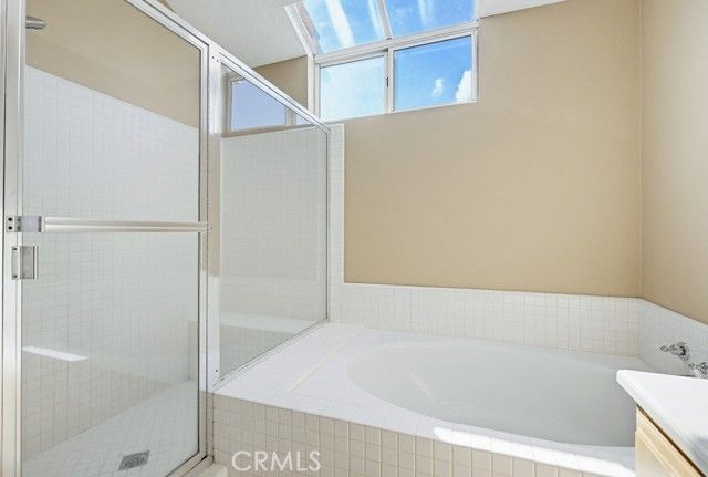 4 Estrella, Irvine, CA 92614