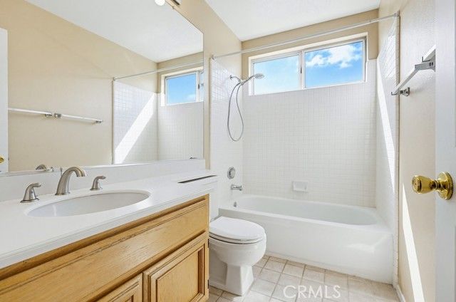 4 Estrella, Irvine, CA 92614