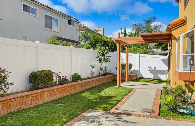 4 Estrella, Irvine, CA 92614