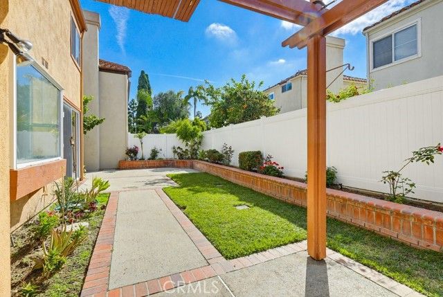 4 Estrella, Irvine, CA 92614